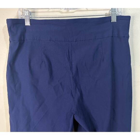 Crown & Ivy Navy Stretch Pull On Slim Ankle Pants w/ Bow Accents on Legs Size 16 - Picture 4 of 7